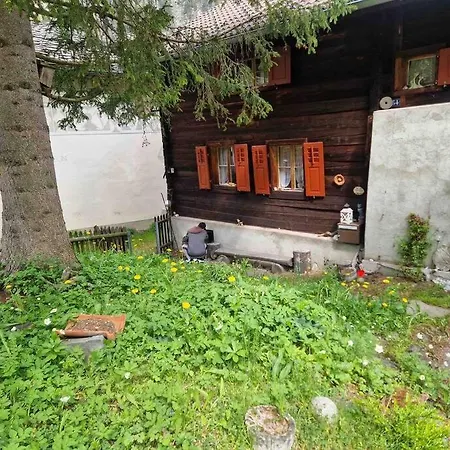 In Graubuenden Feriehus Ausserferrera